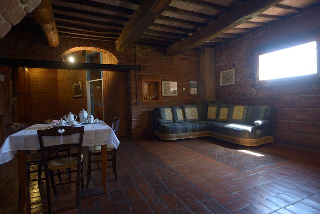 Agriturismo Borgo Del Papa Badia  Exterior photo
